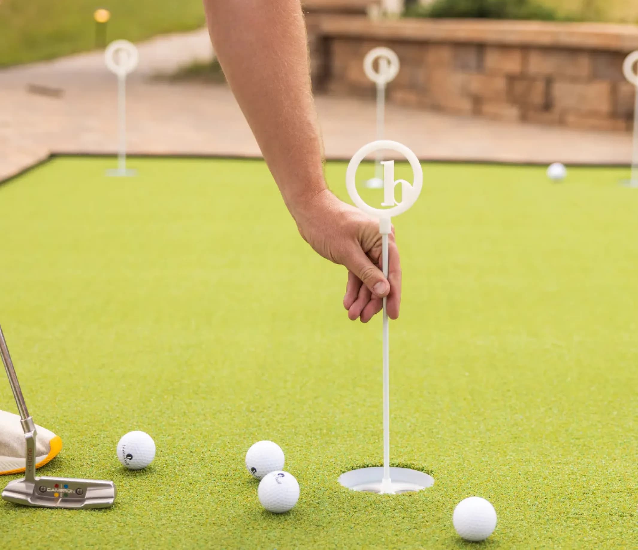 outdoor putting green